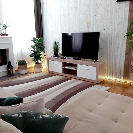 Lena Apartman - Eger Ngoại thất bức ảnh