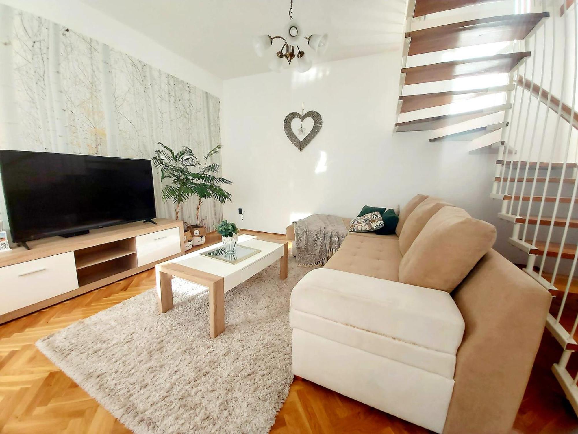 Lena Apartman - Eger Ngoại thất bức ảnh